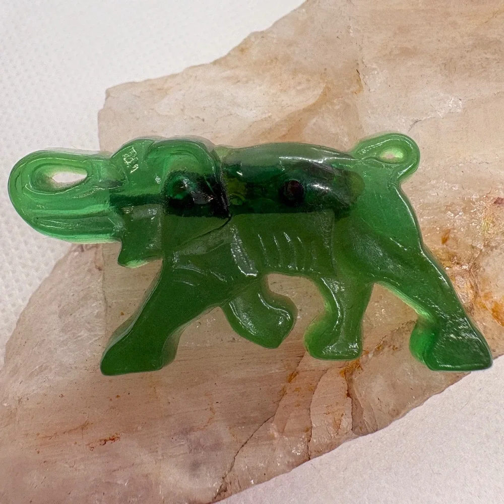 Vintage Green Plastic Elephant Brooch UV Glow Fluorescent Animal Pin SKU 275